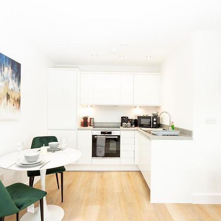 Stylish Studio Apt Overlooking Old Trafford Manchester Extérieur photo