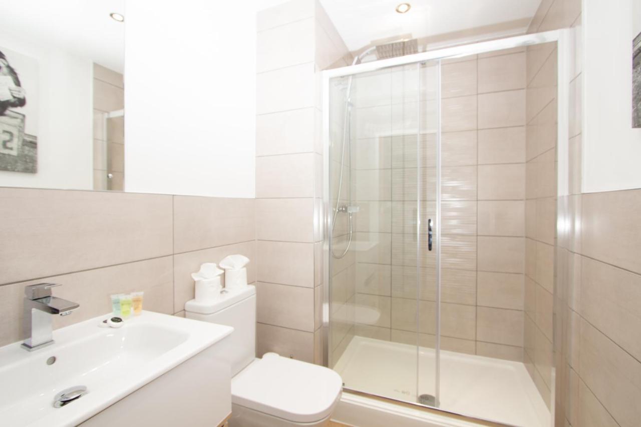 Stylish Studio Apt Overlooking Old Trafford Manchester Extérieur photo